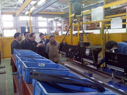 公交集团领导考察富士电梯制造商宁波申菱 探索合作新机遇，促进公共交通设施升级